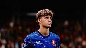 弗里克：佩德里只是有点累；德容生病了所以我们让他回家休息