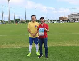 F1沙特站：维斯塔潘夺冠，周冠宇第10拿分